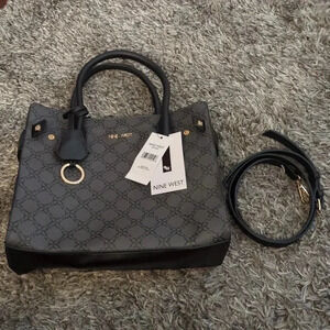 Nine West Bettina satchel jet black